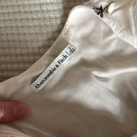 Abercrombie & Fitch Floral Maxi Dress - Picture 4 of 6